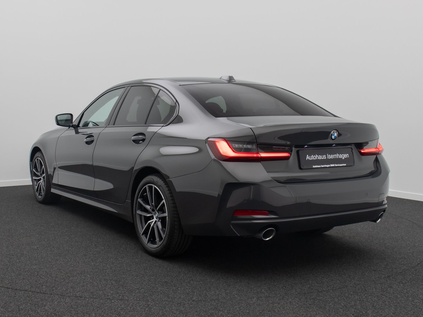 Fahrzeugabbildung BMW 318d Sport Leder DAB Individual DrivAssis 18Zoll