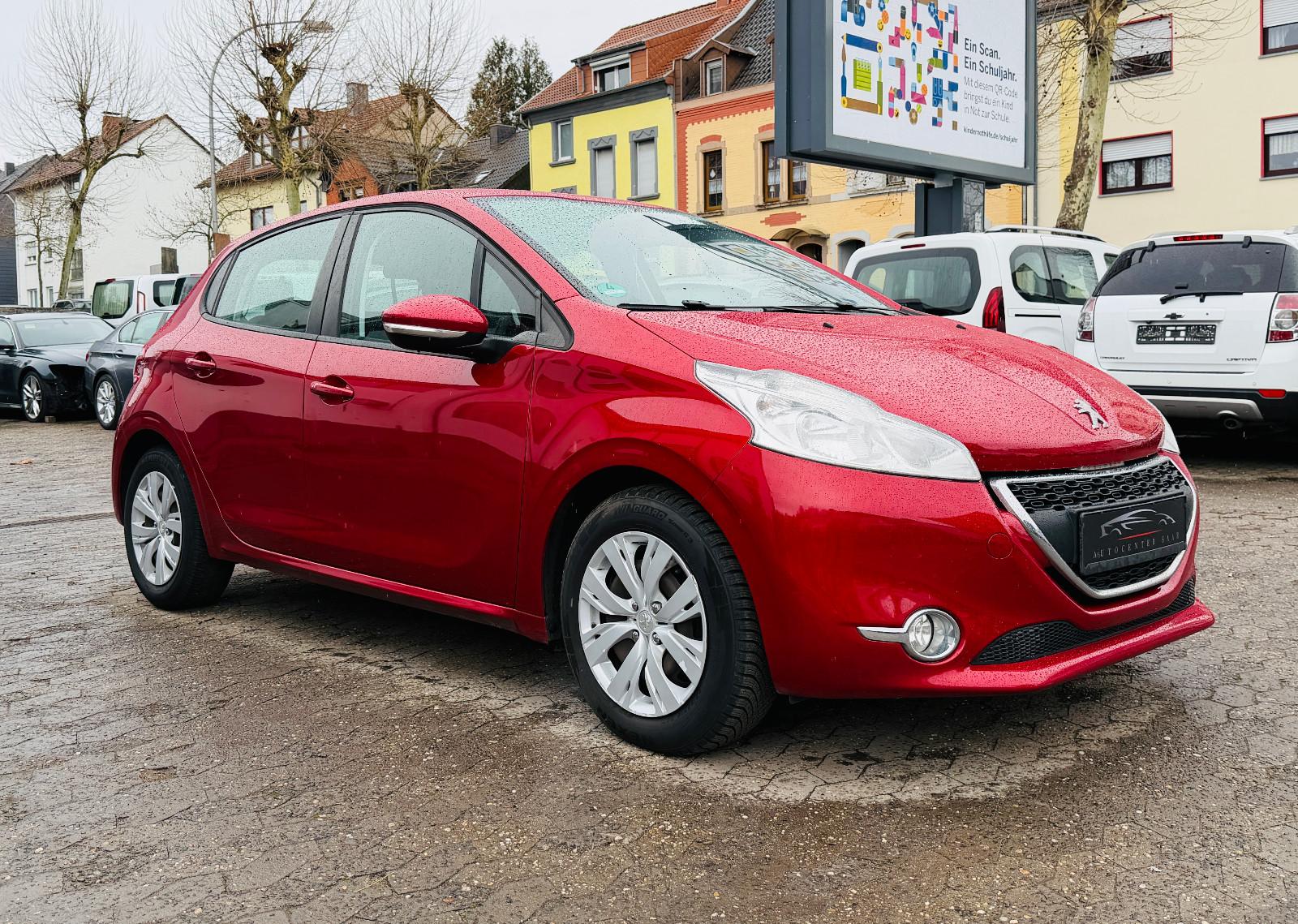 Peugeot 208 1.2 VTi Active Klimaanlage Tempomat PDC