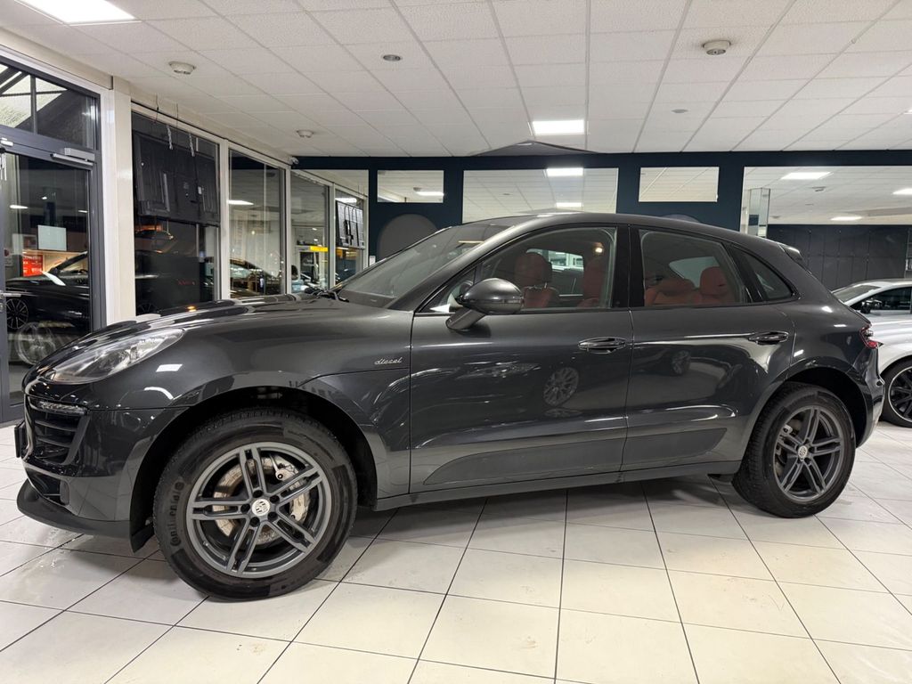 PORSCHE Macan S Diesel 3.0 l 1.HAND/PANO/AHK/STANDHZG!!! PORSCHE Macan S Diesel 3.0 l 1.HAND/PANO/AHK/STANDHZG!!!