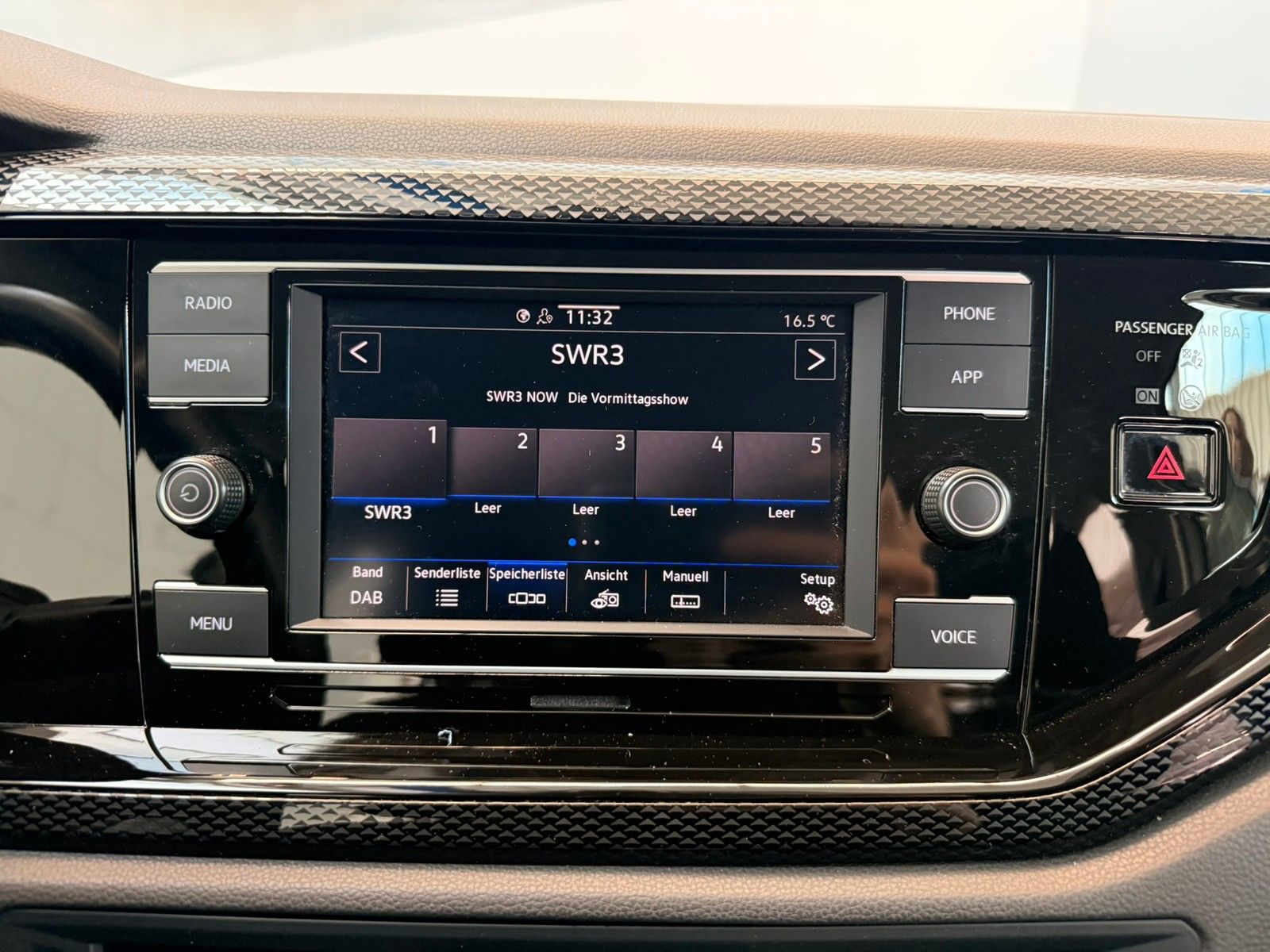 Fahrzeugabbildung Volkswagen Polo 1,0 TSI Life 5-Gang Schaltung + App Connect