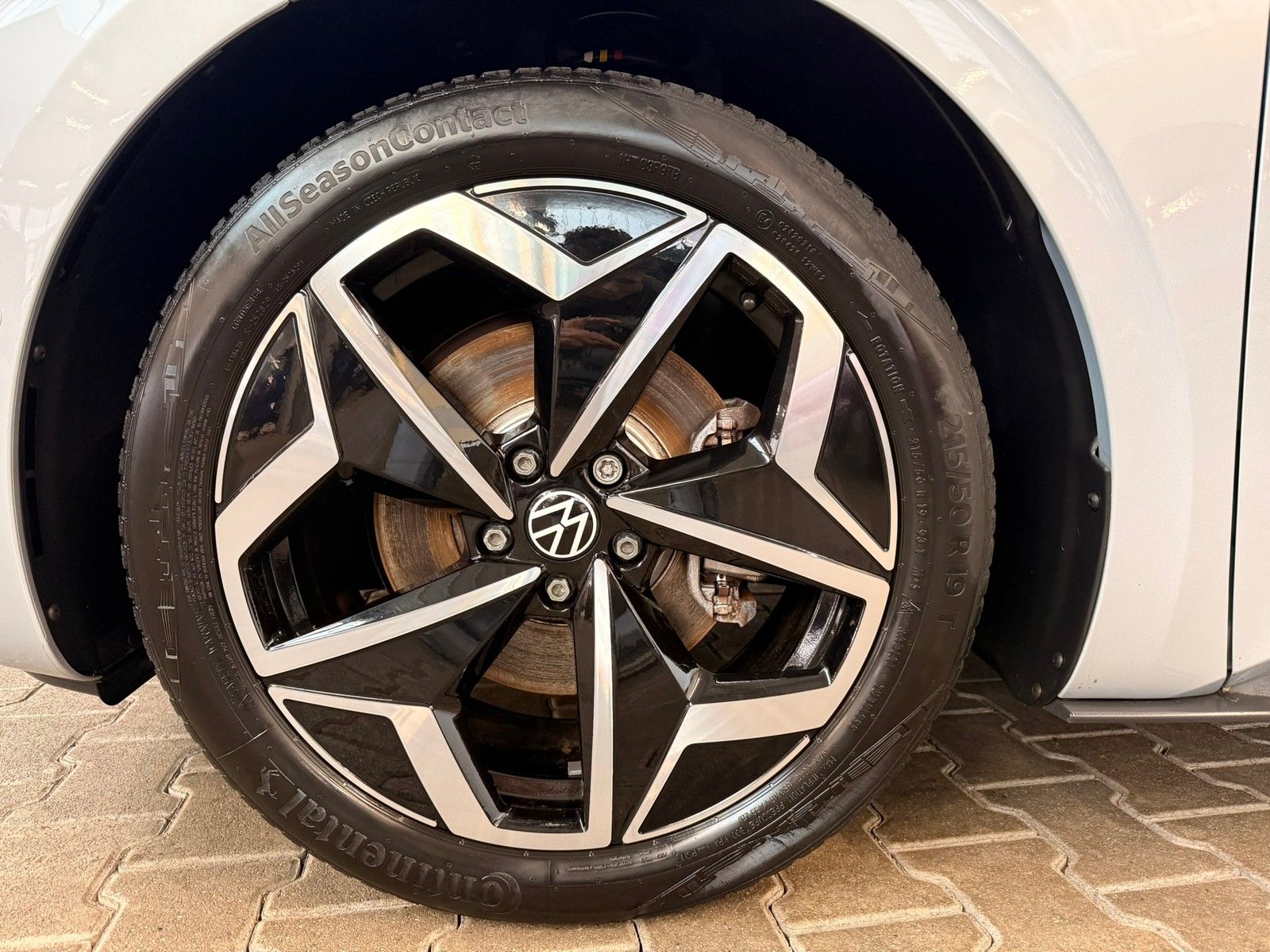 Fahrzeugabbildung Volkswagen ID.3 Pro Performance 150 kW IQLight+Kam+App+Navi