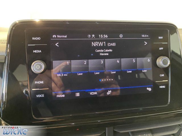 T-Roc 1.5 TSI DSG R-Line NAVI AHK BLACK
