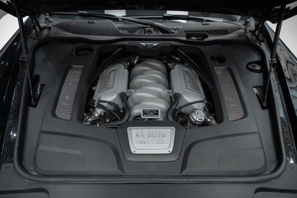 Mulsanne 6.8 Speed BLACK/BLACK - Bild 20