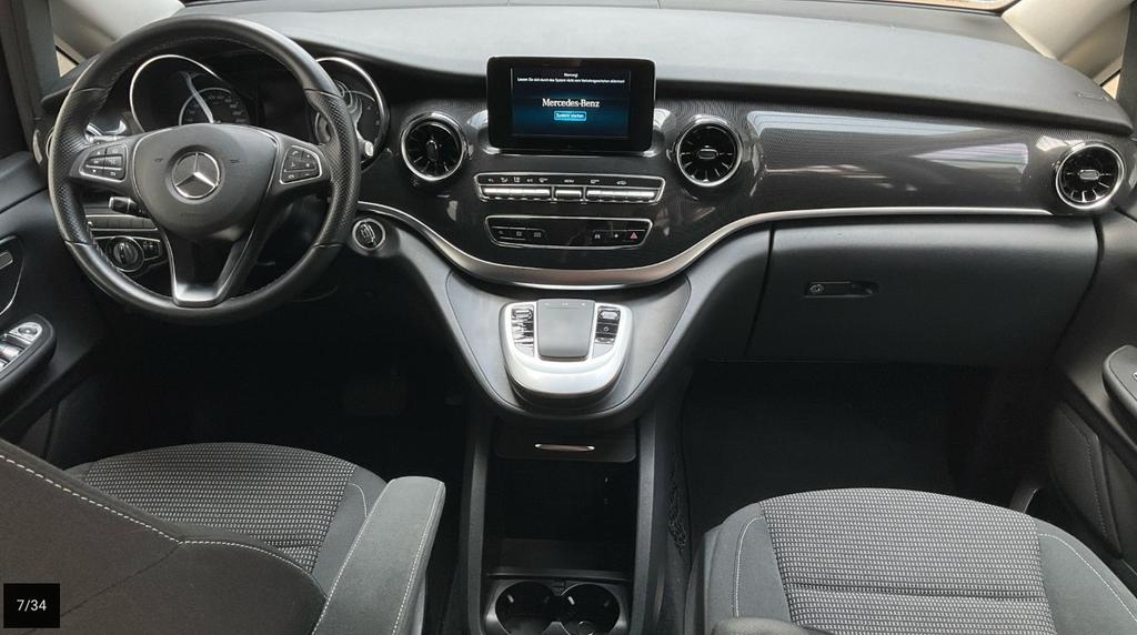 Mercedes-Benz V 220