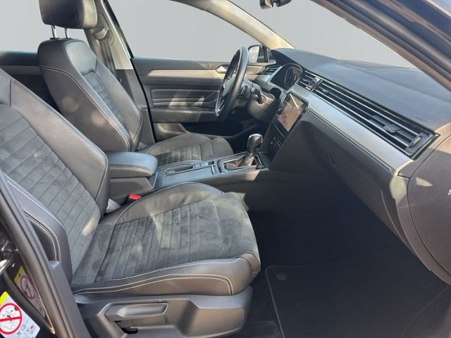 Passat Variant 1.5 TSI Elegance LED+AHK+PANO+RFK