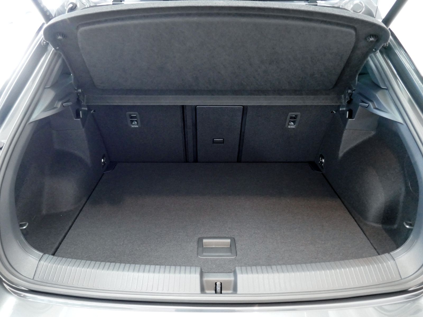 Fahrzeugabbildung Volkswagen T-Roc Style 1.5 TSI DSG | LED RFK ACC