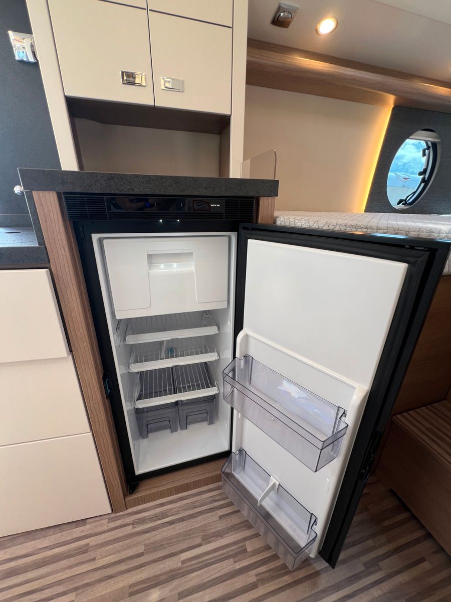 Fahrzeugabbildung Malibu Van diversity GT skyview 640 LE KE