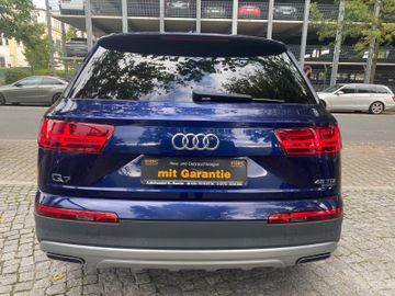 Audi Q7 - 7