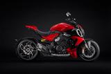 Ducati Diavel V4 red DUCATIPIRNA