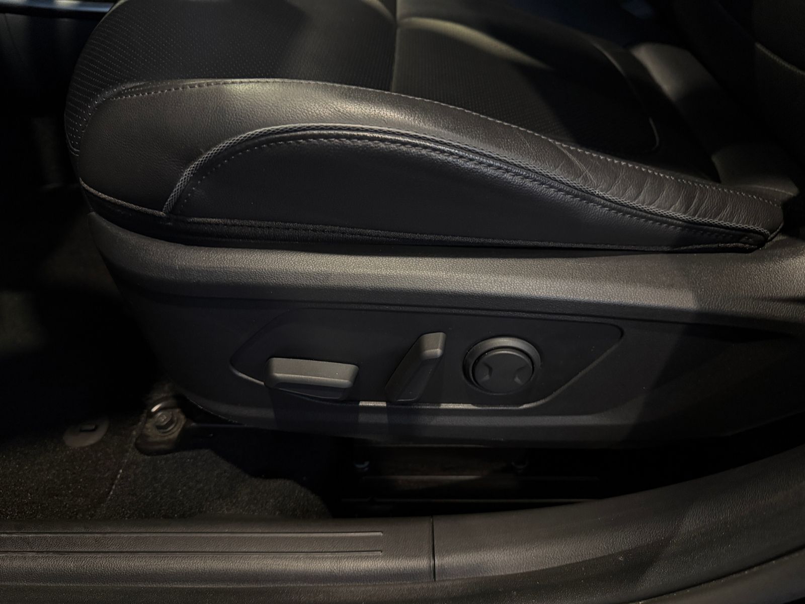 Fahrzeugabbildung Hyundai TUCSON Prime Mild-Hybrid AHK PANO 360° LEDER
