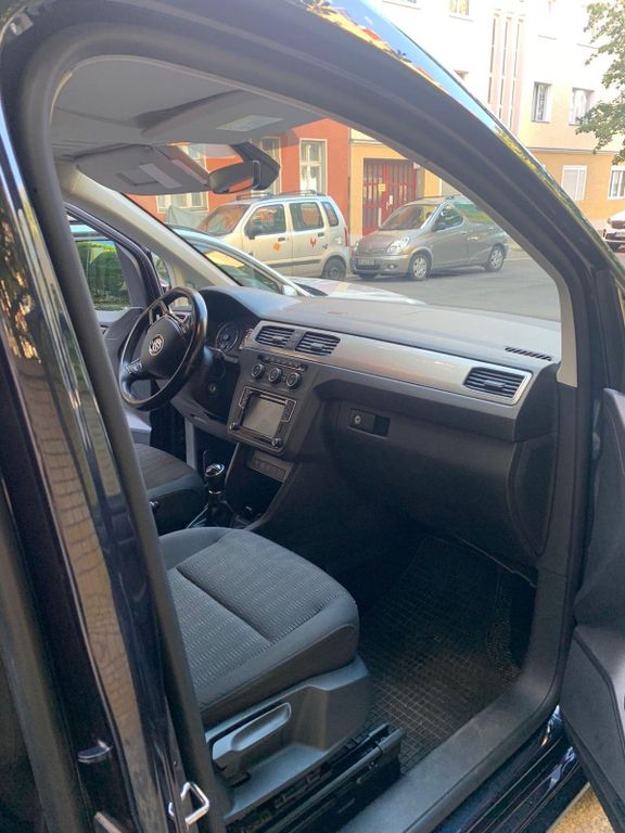 Image of Volkswagen Caddy