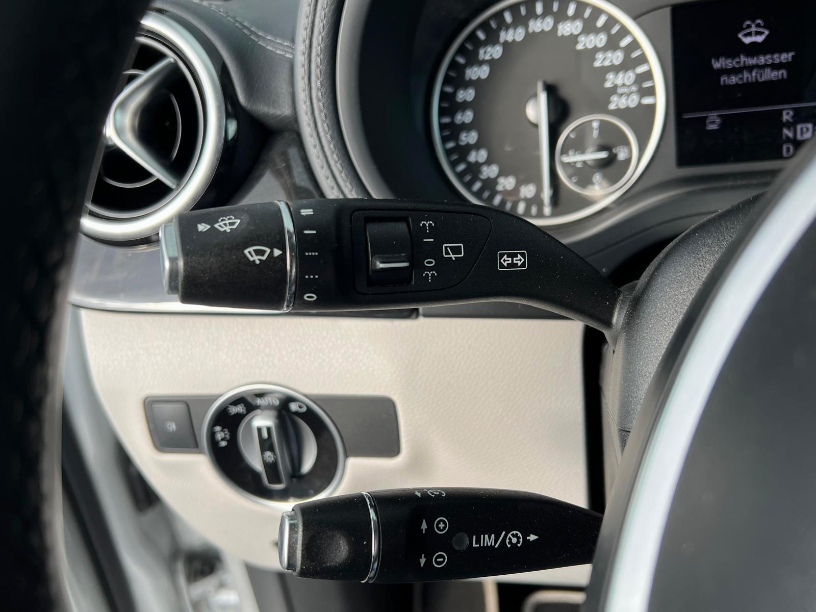 Mercedes-Benz B 180 NAVI/RFK/AHK/LEDER