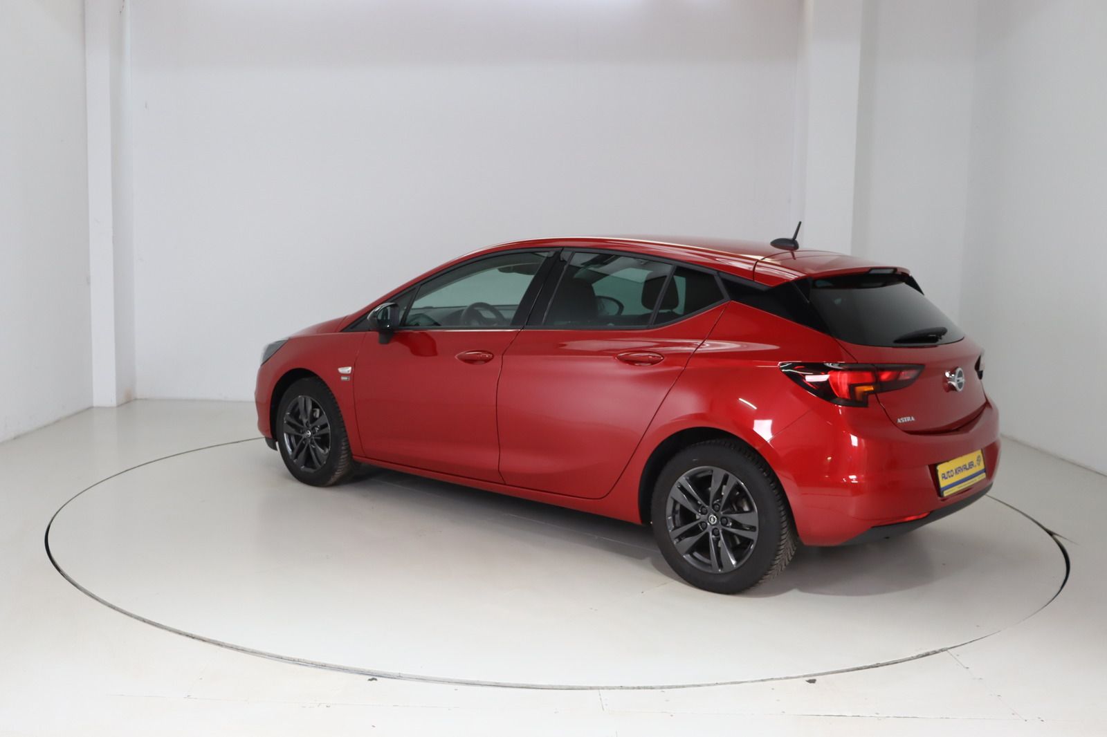 Fahrzeugabbildung Opel Astra K 1.2 i * Navi * LED * 1. Hand