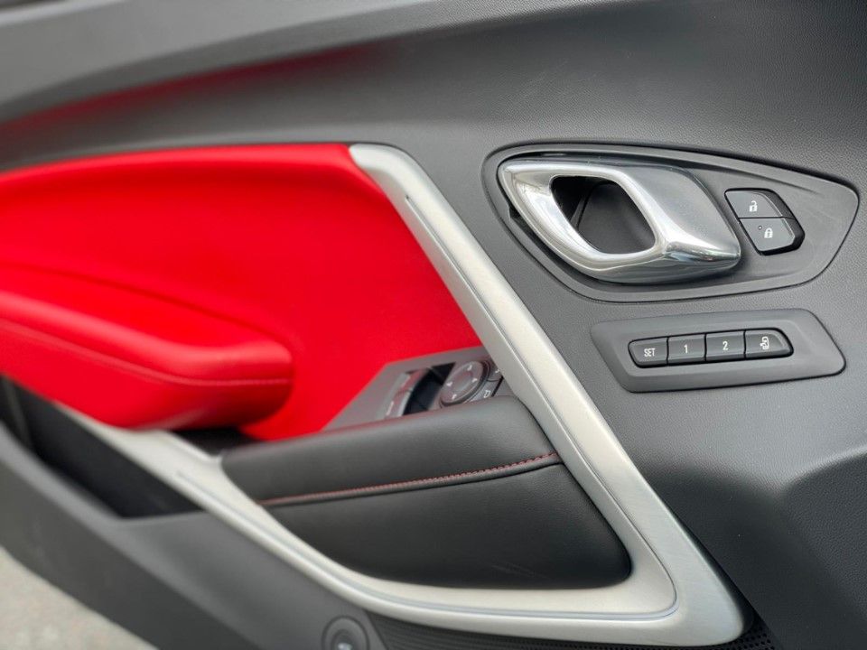 Fahrzeugabbildung Chevrolet Camaro 6.2 SS LT3 Leder belüft. Sitze Schiebed.
