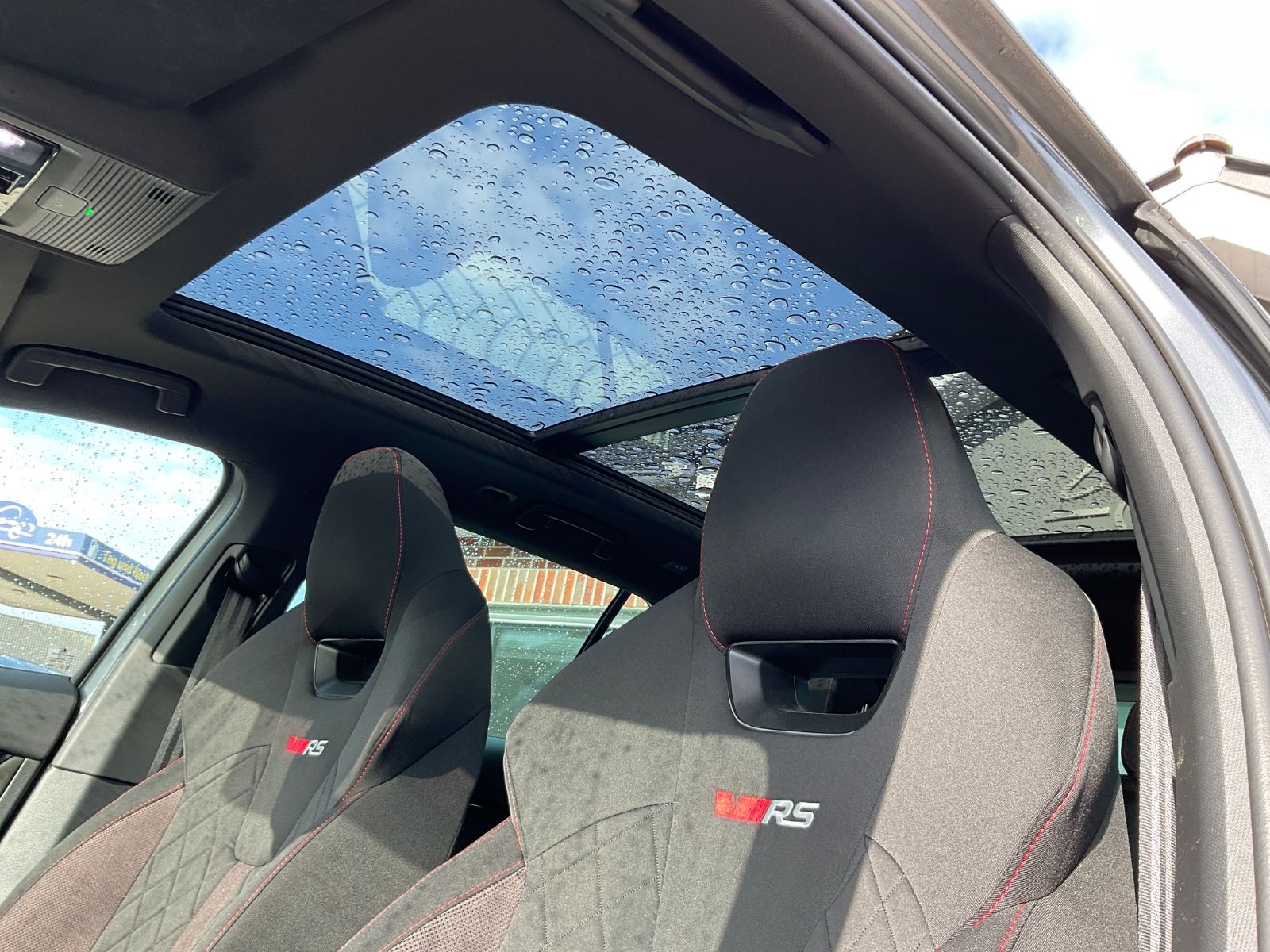 Fahrzeugabbildung SKODA Octavia Combi RS 2.0 TDI DSG,Kamera,Panorama