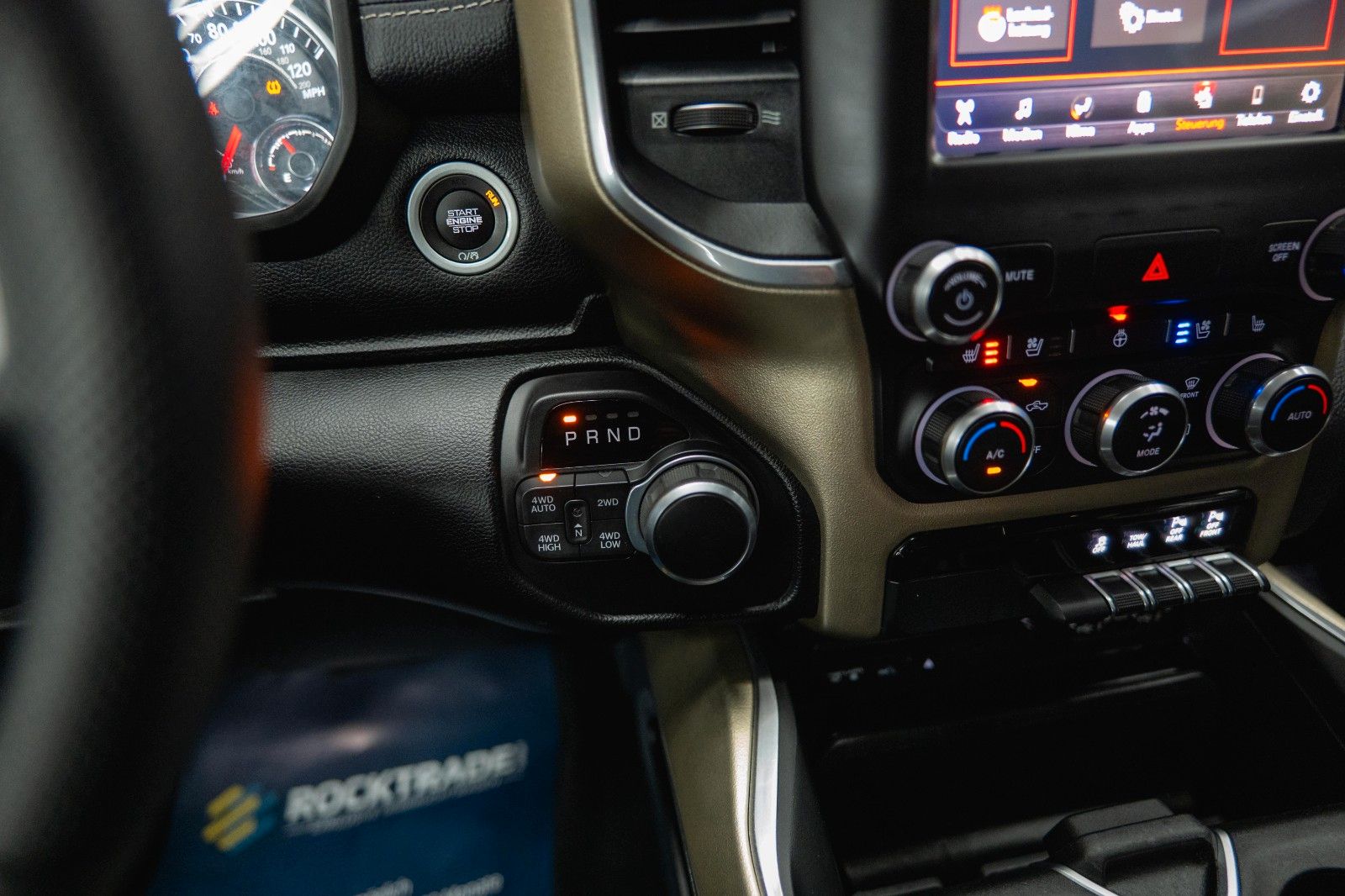Fahrzeugabbildung Dodge RAM 5.7 V8 HEMI 4x4 NIGHT-Edition LARAMIE *LED*