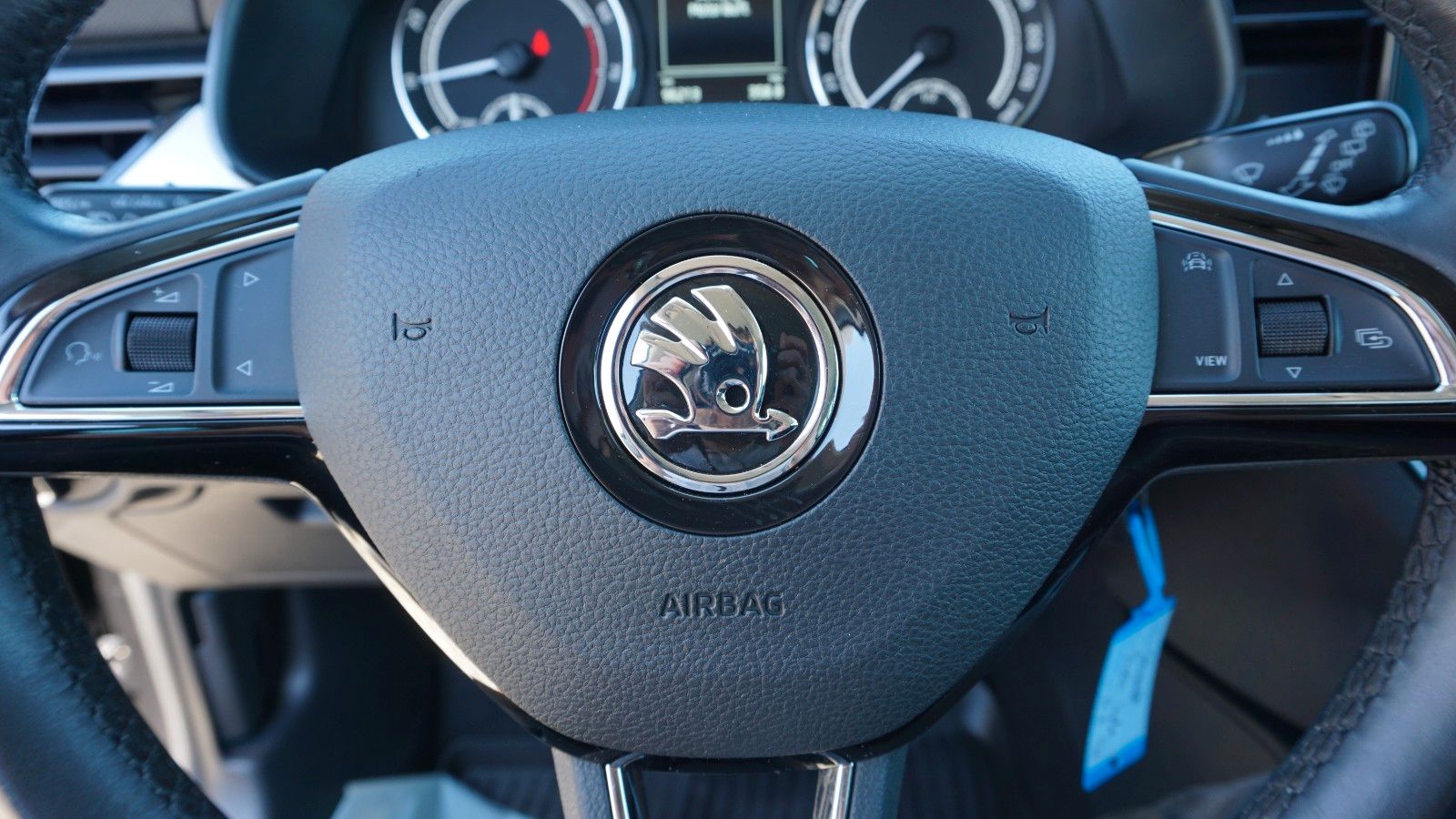 Fahrzeugabbildung SKODA Scala Ambition, Kamera, Navi, CarPlay, AHK