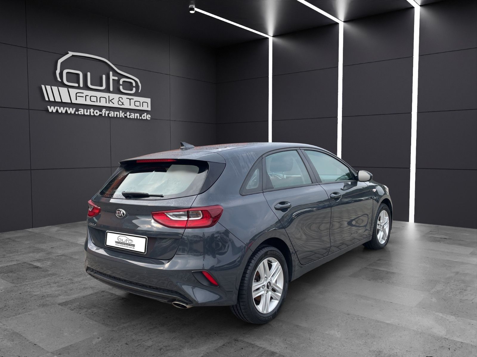 Fahrzeugabbildung Kia ceed*Apple CarPlay*Emotion Paket*Winter Paket