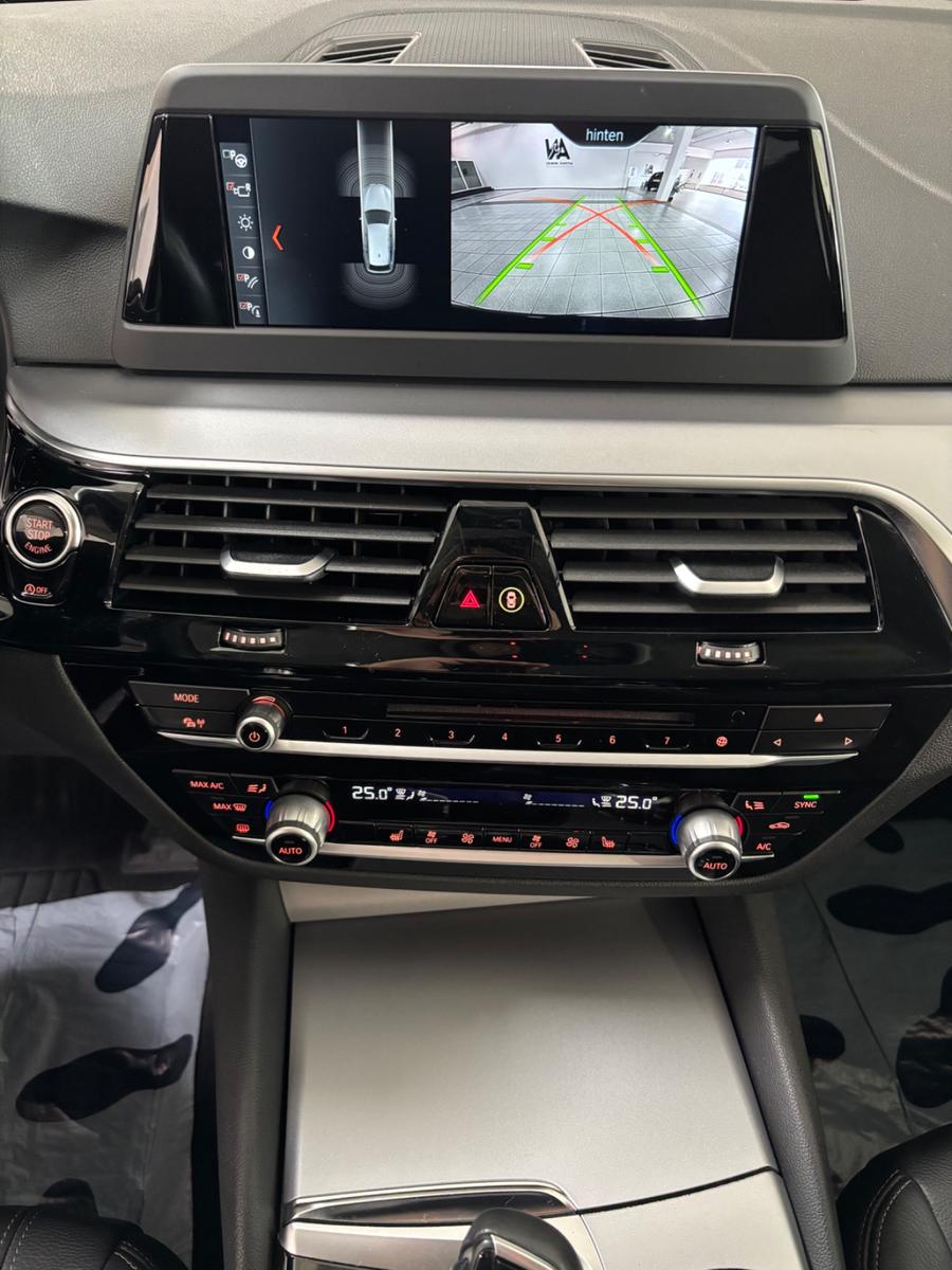 BMW 520d xDrive Automatik,Scheckheft,Rückfahrkamera