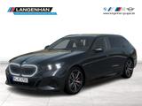 BMW 550e xDrive M Sport HUD AHK Pano Sitzlüftung - graue BMW 550