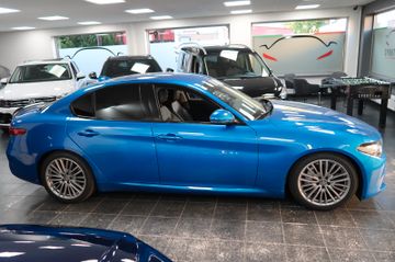 Alfa-Romeo Giulia - 5