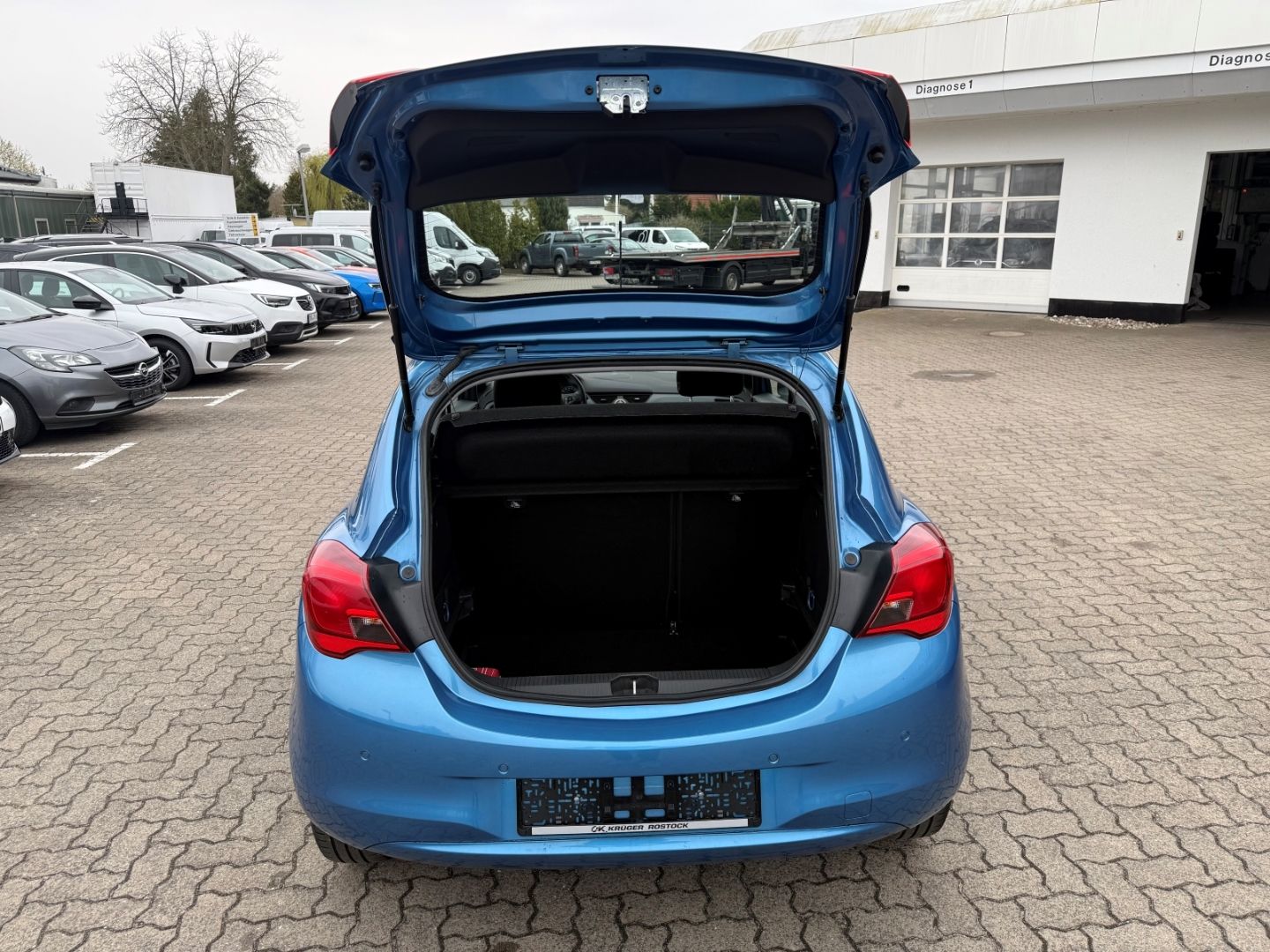 Fahrzeugabbildung Opel Corsa E Edition SHZ+LHZ+PDC
