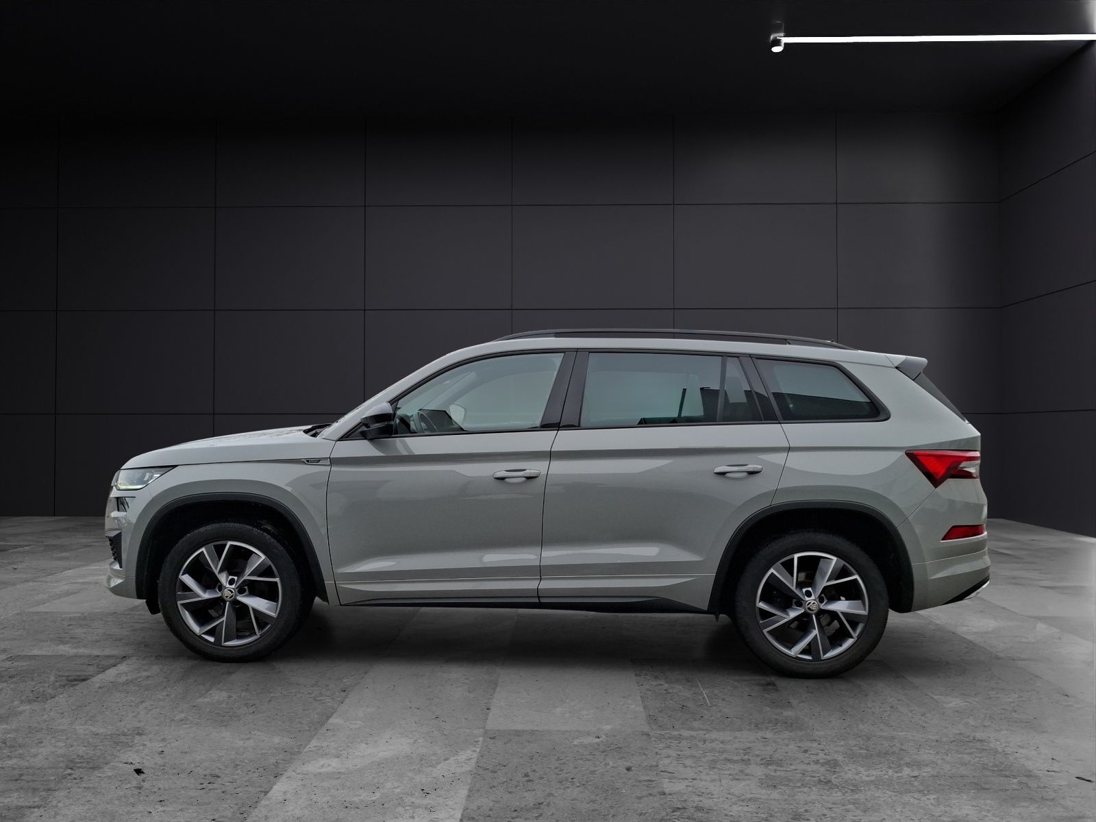 Fahrzeugabbildung SKODA Kodiaq TSI Sportline DSG Matrix Navi AID GRA PDC