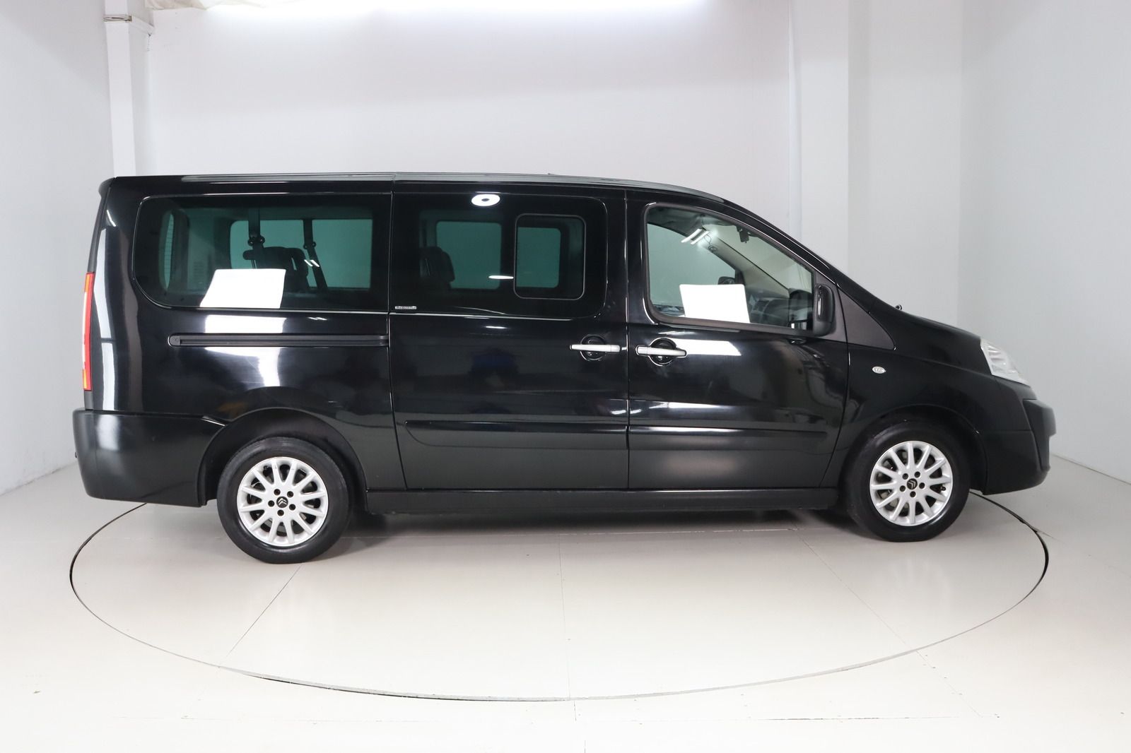Fahrzeugabbildung Citroën Jumpy L2 2.0 HDI 125 FAP Exclusive 8-Sitzer