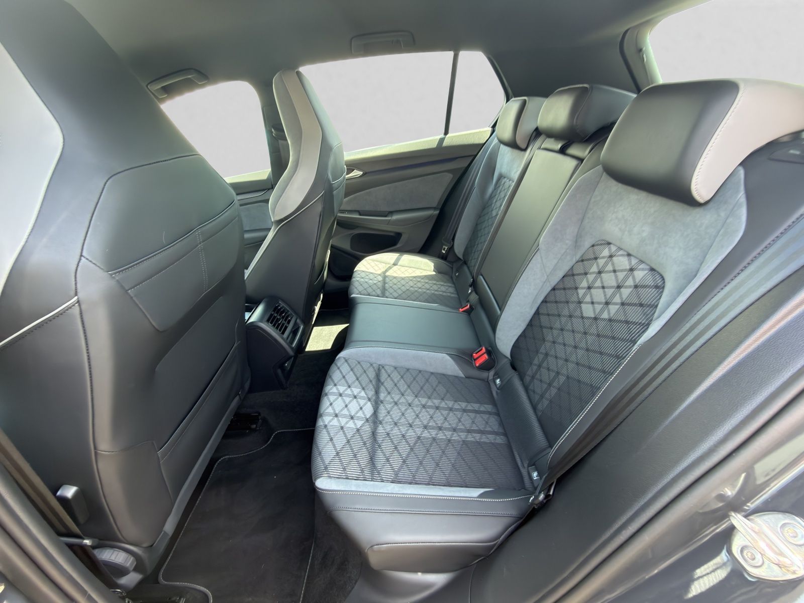 Volkswagen Golf - Bild 15