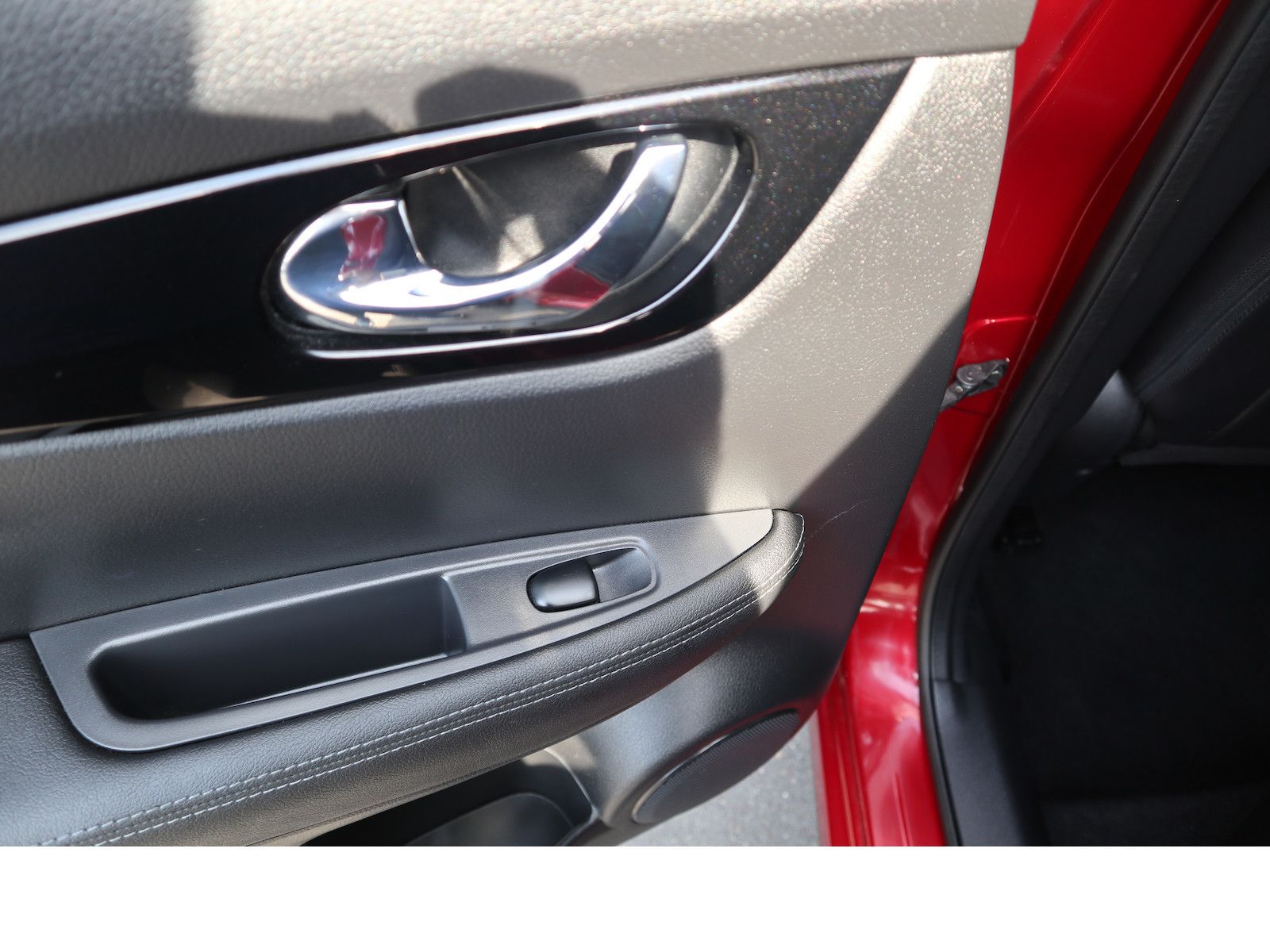 Fahrzeugabbildung Nissan Qashqai Tekna Navi Leder Scheckheftgepflegt