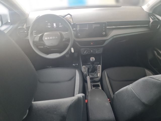 Fahrzeugabbildung SKODA Fabia 1.0 TSI Essence KLIMA SHZ PDC LED