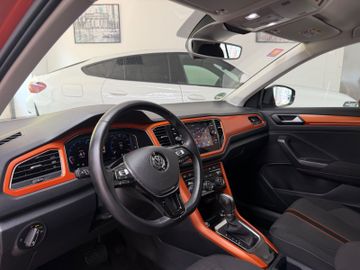 Volkswagen T-Roc - 11