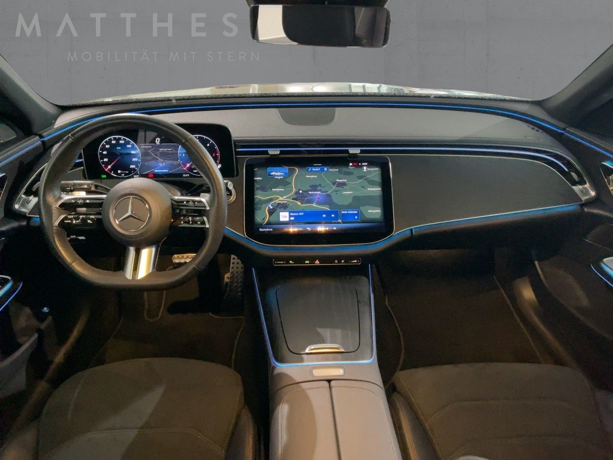 Fahrzeugabbildung Mercedes-Benz E 220 d AMG AMG/LED/Kamera/AHK