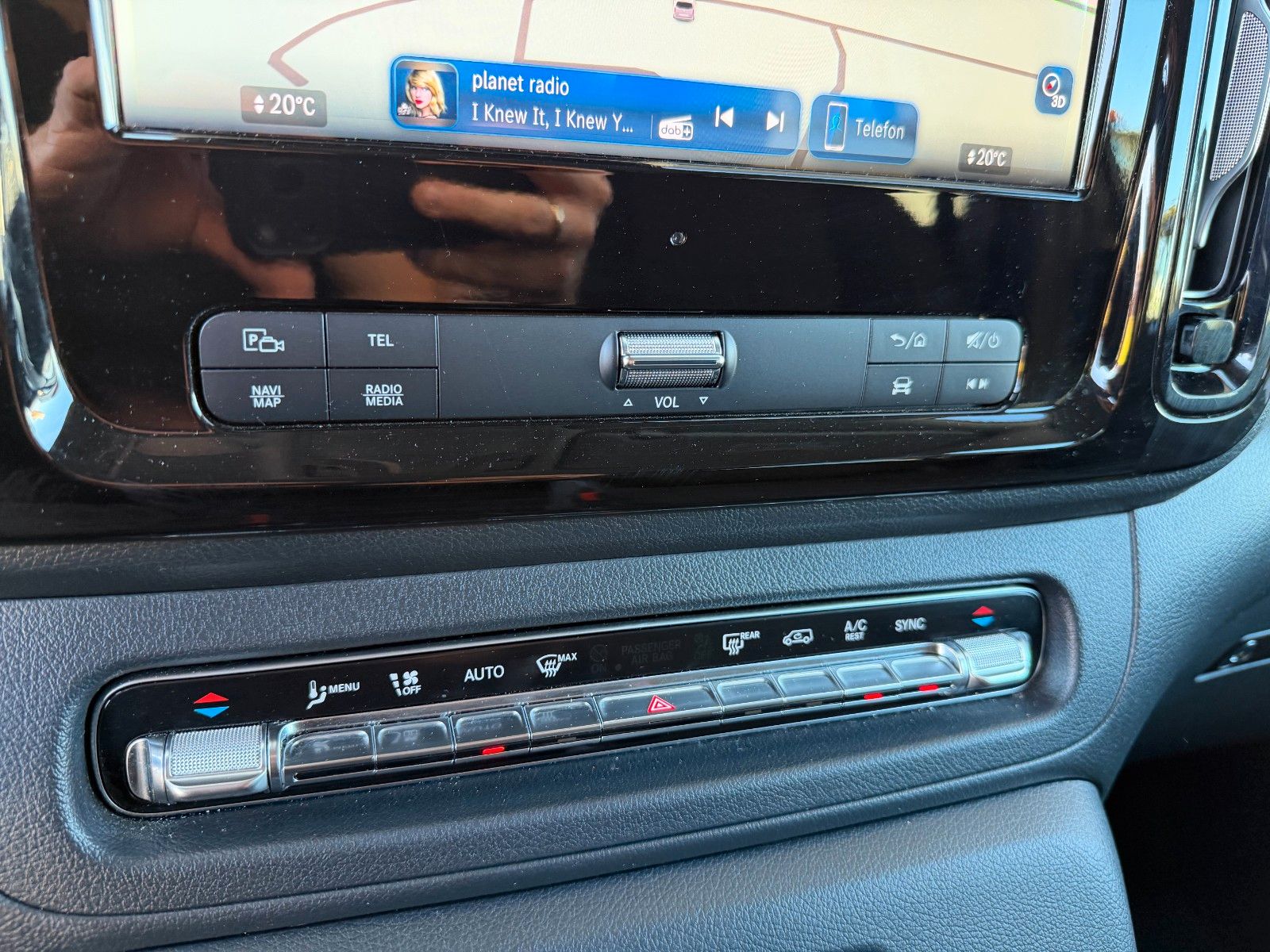 Fahrzeugabbildung Mercedes-Benz Vito 116 CDI 9G Tourer SELECT AHK2,5to LED