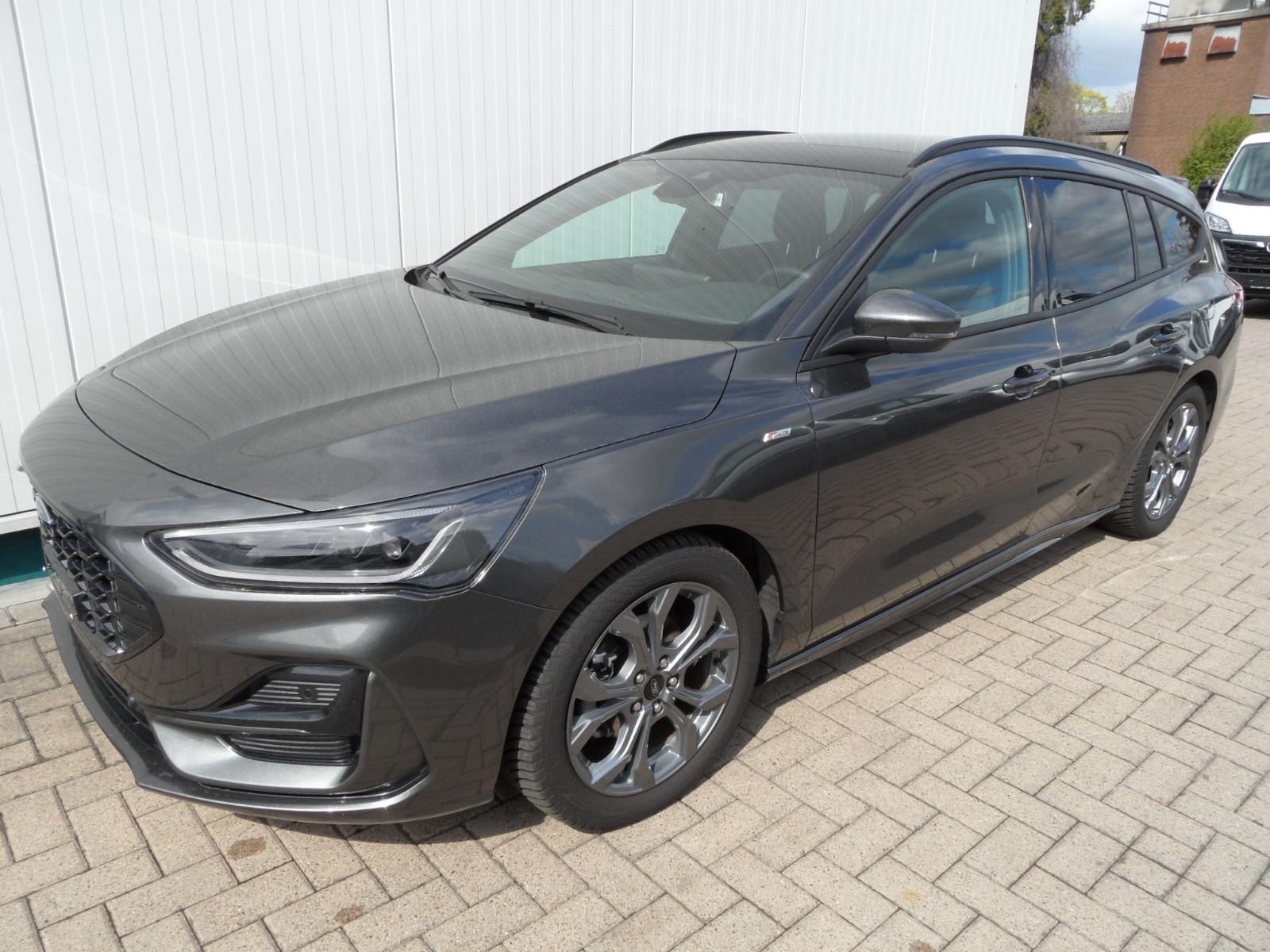 Ford Focus Turnier ST-Line X+Cam+Panoramadach+AHK+AT