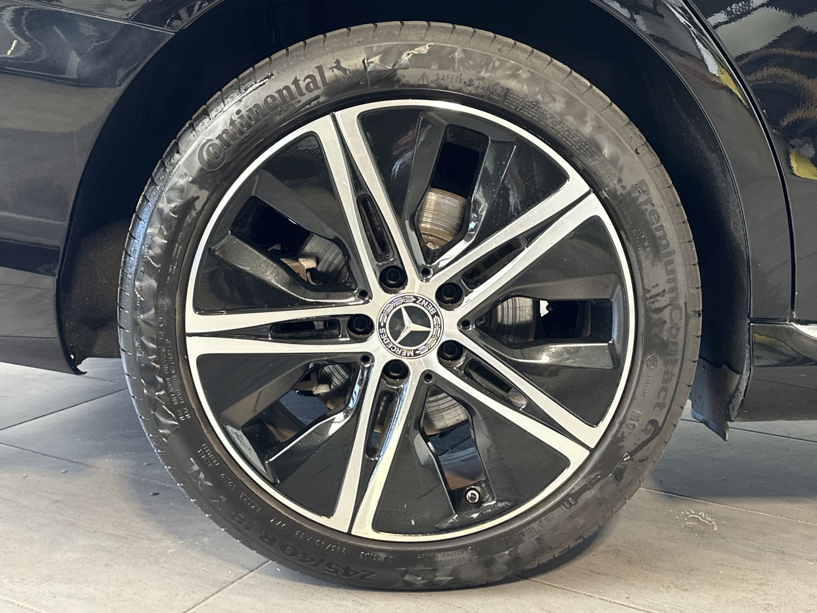 Fahrzeugabbildung Mercedes-Benz C 300e T Avantgarde NAV+LED+AHK+BURMESTER+PP+1HD