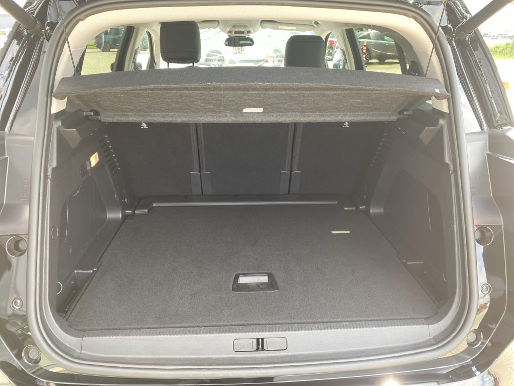 Fahrzeugabbildung Citroën C5 Aircross Hybrid 145 Automatik MAX *Allwetter*