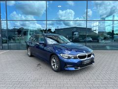 Fahrzeugabbildung BMW 320d SportLine Autom. LED AHK Navi HUD Pano 17"