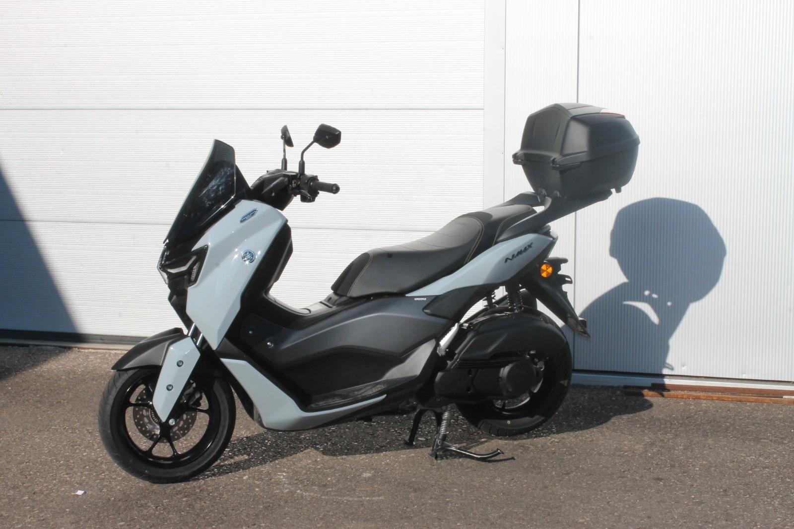 Yamaha N Max 125 * TECH MAX, Topcase, aus 1. Hd