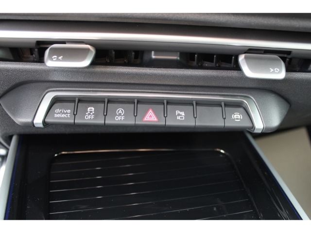 Q3 SUV TFSI MJ 2026 S-tr. - S-line*Tech+*LED*Pri
