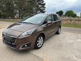 Peugeot 5008 1.2 Active PureTech 130 Stop&Start - gebrauchte Peugeot 5008 aus dem Jahr 2015