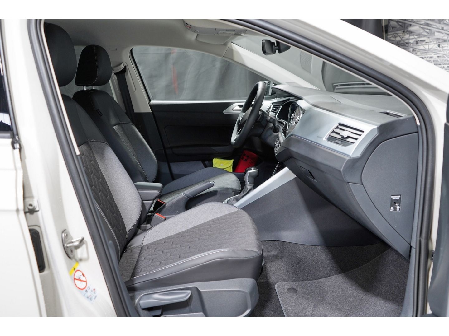 Volkswagen Taigo Life 1.5 TSI AHK ACC LED foto 5