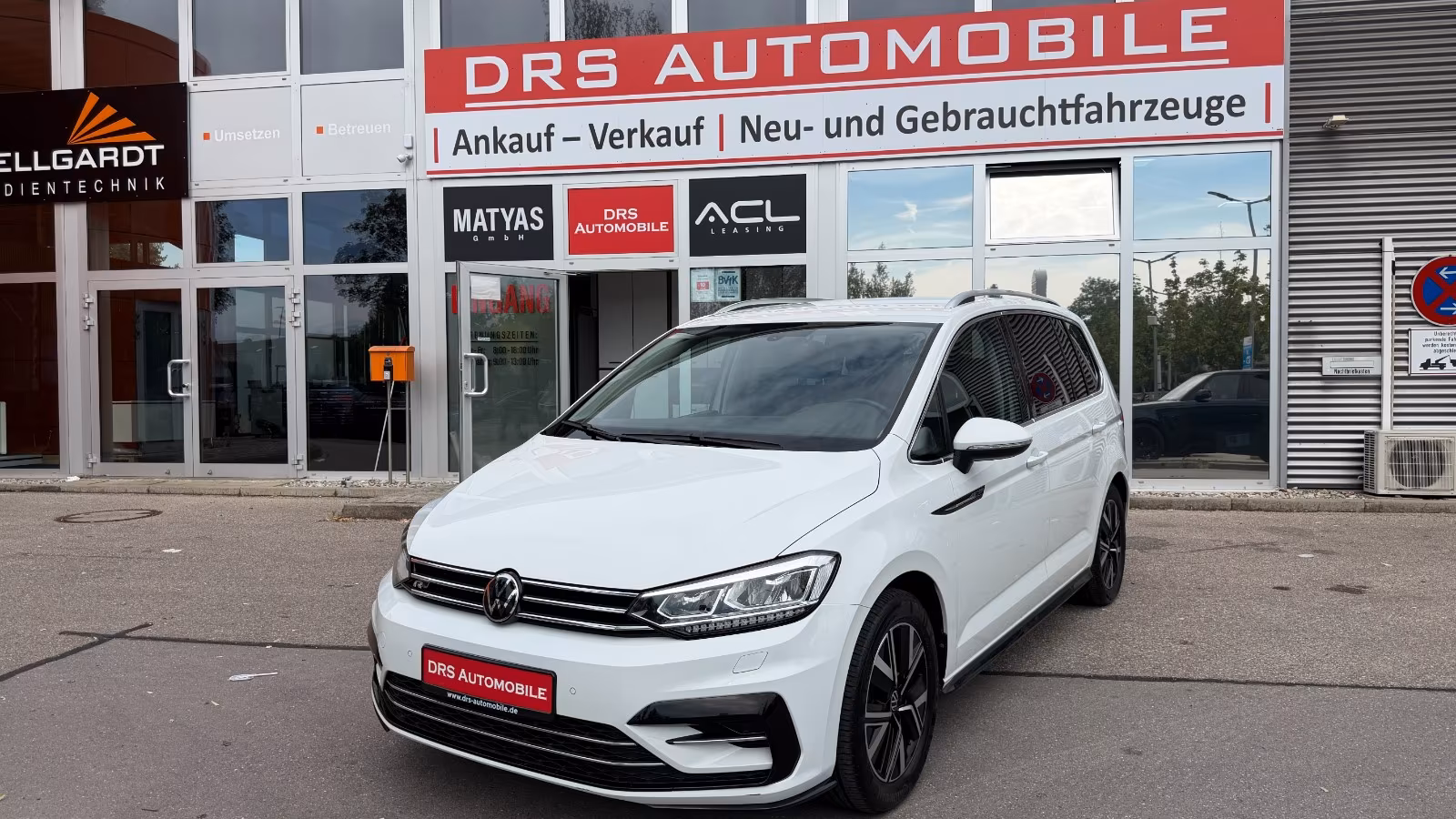 Volkswagen Touran Highline/R-Line/Kamera/AHK/7 Sitze/LED