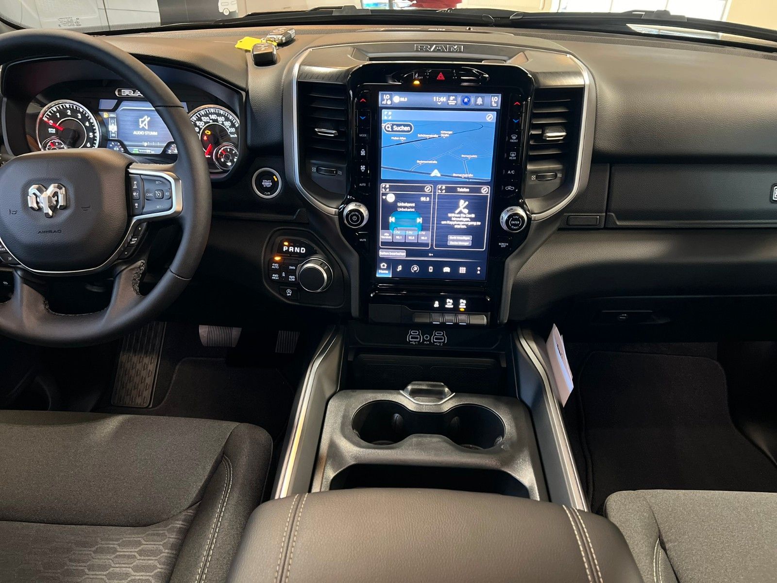 Fahrzeugabbildung Dodge RAM 1500 Big Horn Night  3.0L MY25 *PANO*LPG