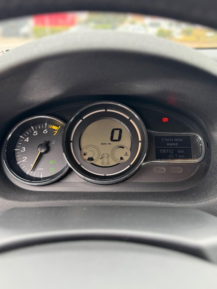 Renault Megane 2015 — photo 11