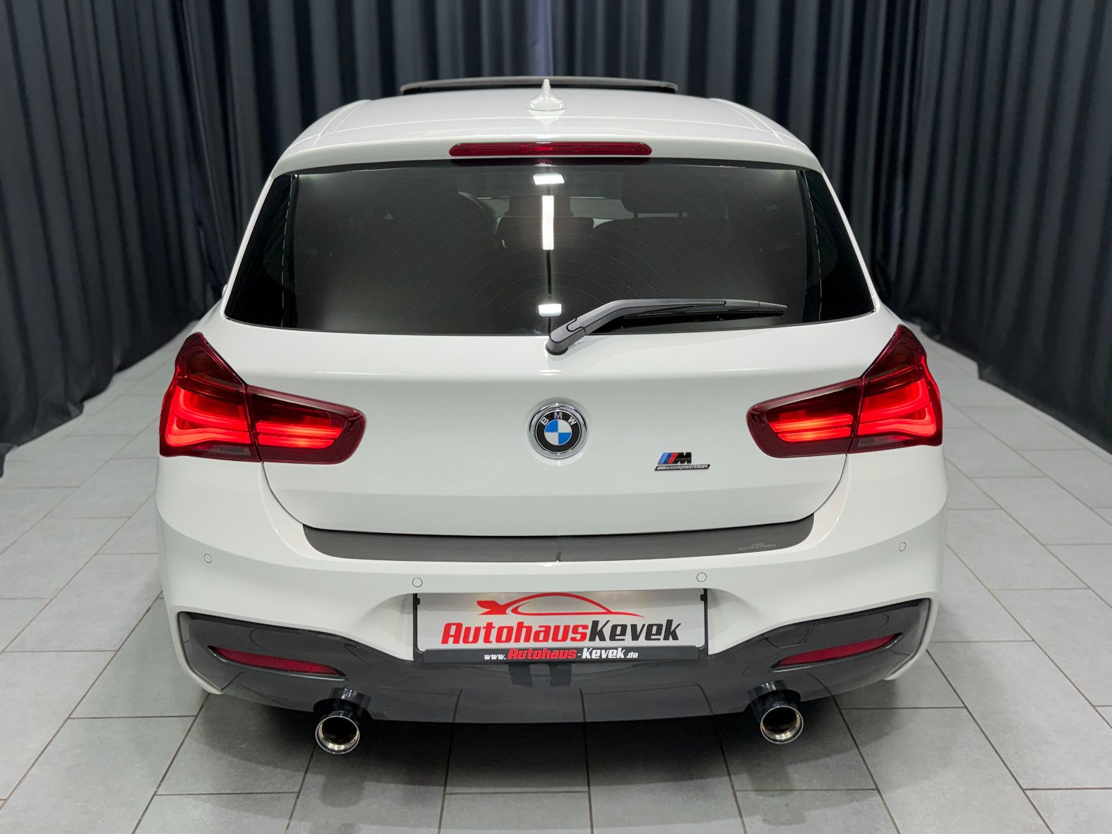 Fahrzeugabbildung BMW M140i xDrive Special Edition|M-PERFORMANCE|1.HD
