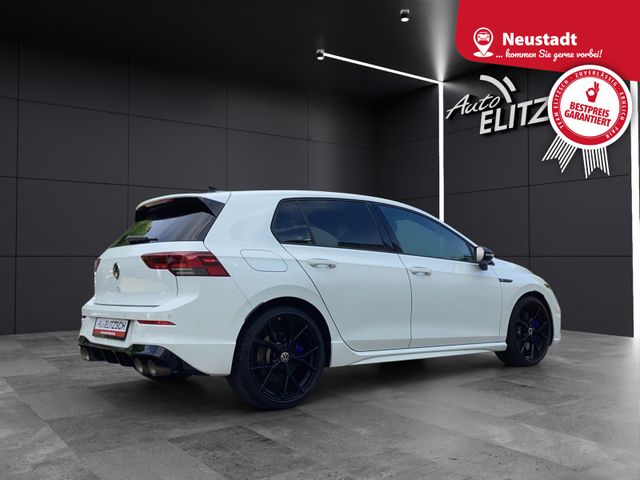Volkswagen Golf VIII R DSG 4M Black-Stye Matrix Akrapovic H
