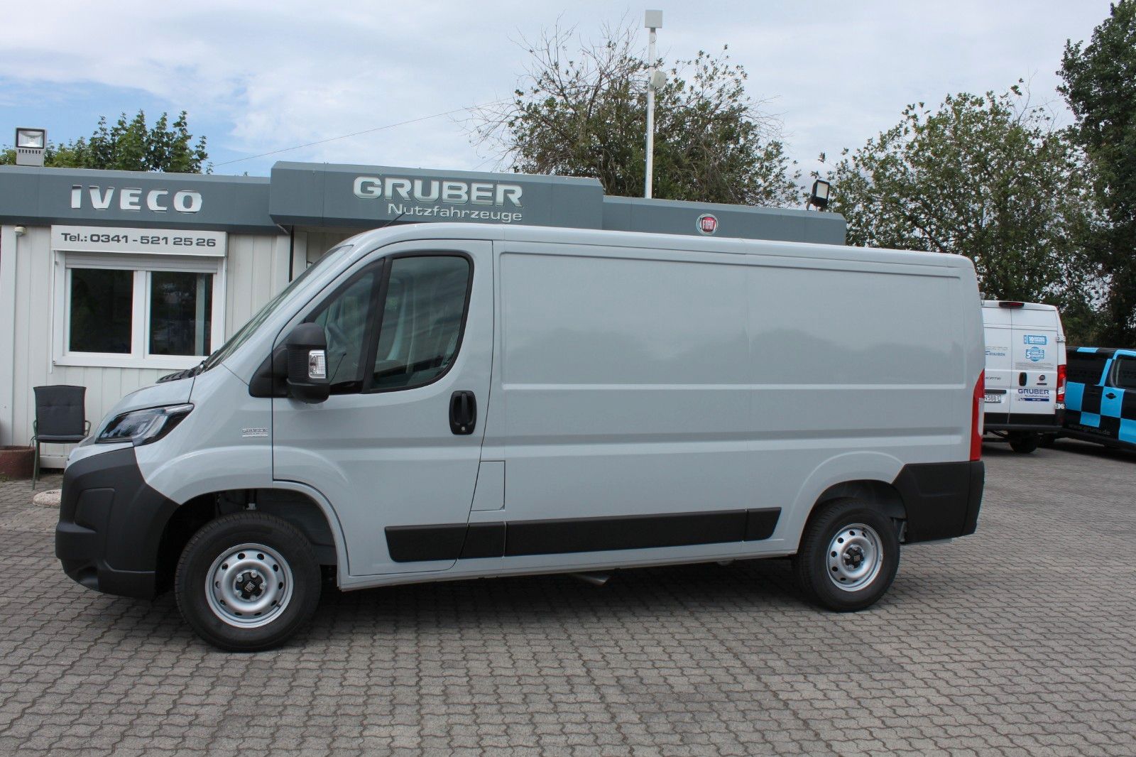 Fahrzeugabbildung Fiat Ducato H1 L2 33 L2H1 120 Multijet Flach