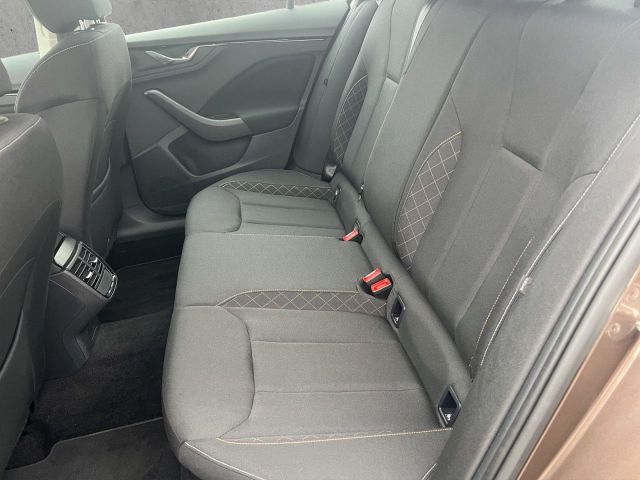 Kamiq 1.5 TSI Ambition Bluetooth LED Klima