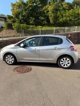 Peugeot  TÜV neu | Klima | 107.000 km - Peugeot 208 von privat